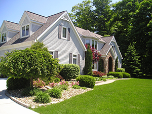 Landscapers and Lawncare Services in Roslyn Heights, NY
